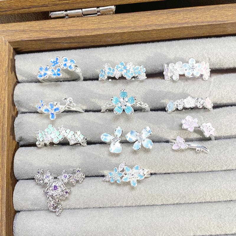 Cremefarbener Süßer Mädchenstil Emaille Tropföl Blume Offener Ring Exquisiter Nischen Hoher Sinn Ausländischer Schöner Ring