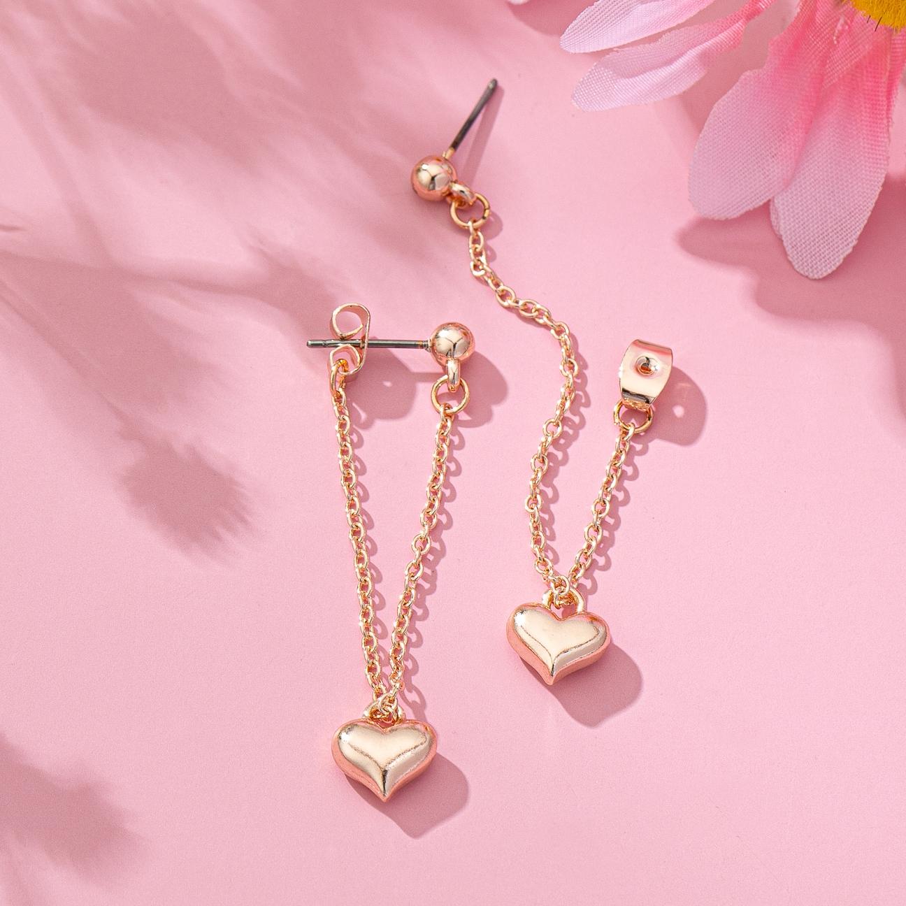 

A Pair of Women s Earrings with a Peach Heart Pendant That Can Be Worn on Both Sides, Suitable for Everyday and Vacation Wear
