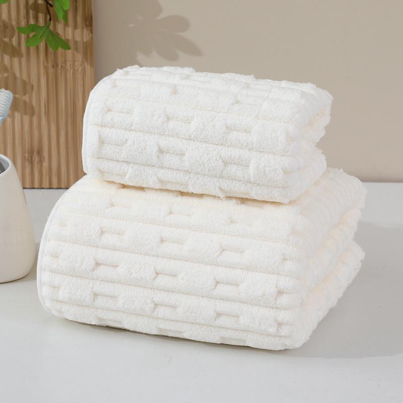 Thickened Quick-Dry Coral Fleece Bath Towel - Absorbent, Non-Shedding, Ideal for Household & Hair Drying