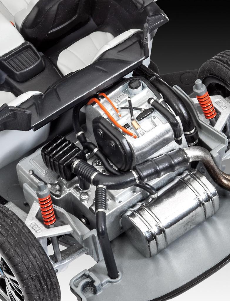 German Revell scale BMW i8 plastic model 1/24