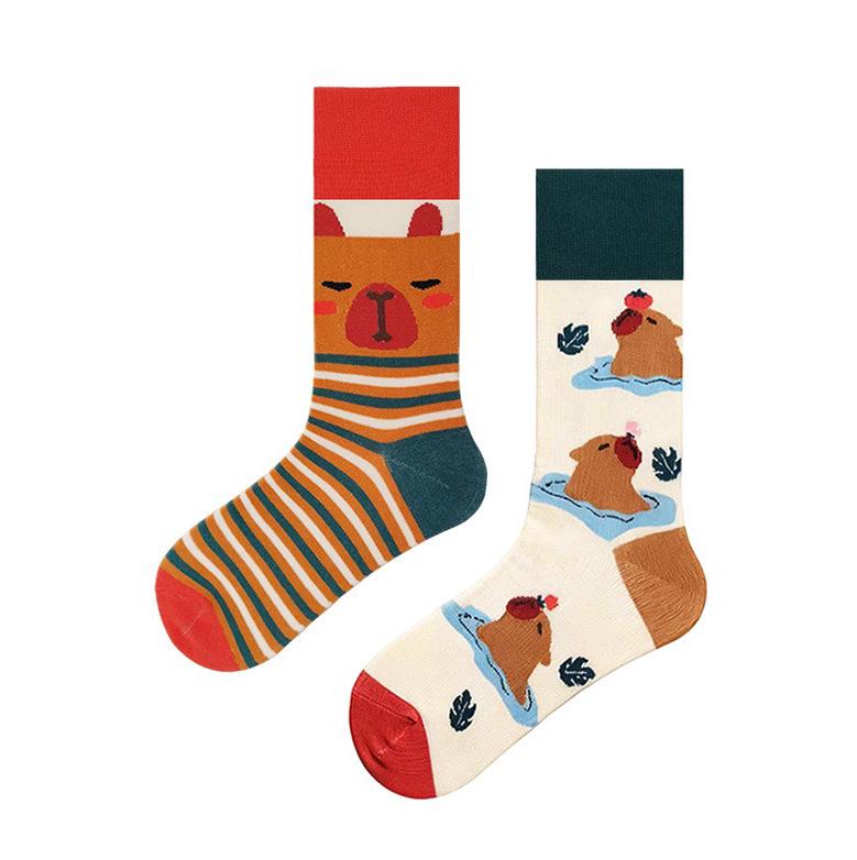 Párové kreslené zvířecí asymetrické bavlněné ponožky - Zábavný a trendy styl