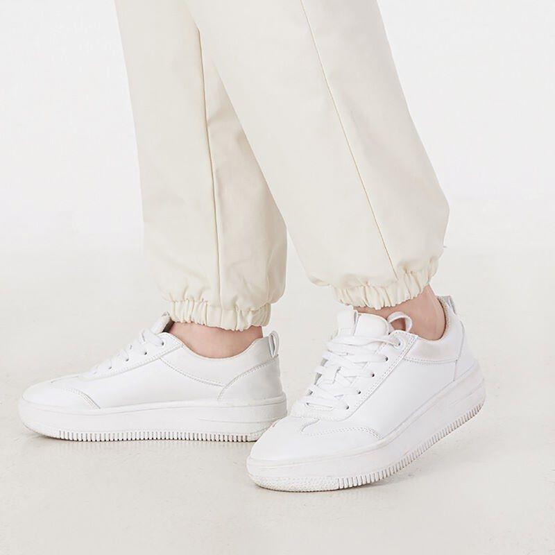 PUMA Cargo Pants Women's White Moderate Cargo Pants 535179-99