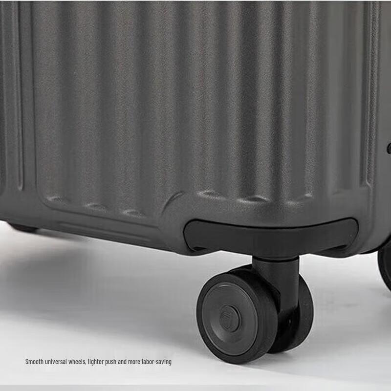 Diplomat Unisex 24-inch Smart Lock Luggage