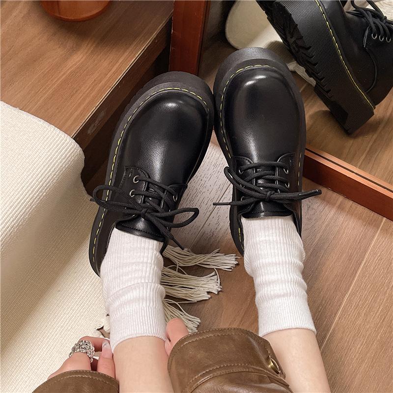 Slipper 2025 Frühling und Herbst neu runder Kopf flacher Ausschnitt britische Einzelschuhe Damen kleine Höhenerhöhung dicke Sohle Schnürer kleine Lederschuhe