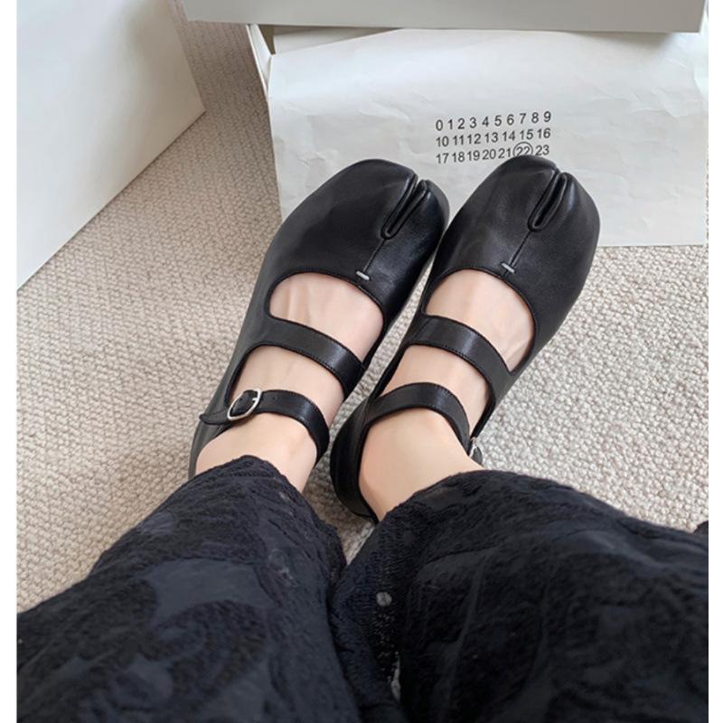 

Misty Diary~ Double-breasted one-word buckle with pig s trotters split-toed shoes Mary Jane single shoes women 35 чорний