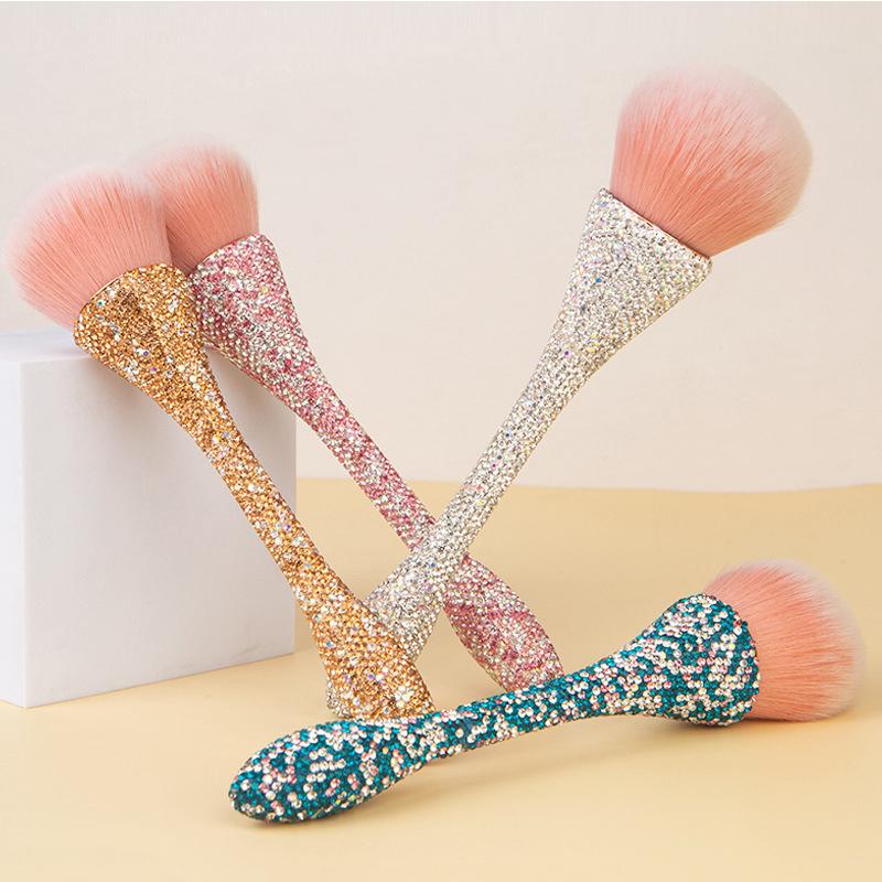Štětec na make-up s diamantovou rukojetí Volný štětec na pudr štětec na tvářenku Profesionální štětec na make-up štětec na make-up na tvářenku Měkký kartáč na vlasy