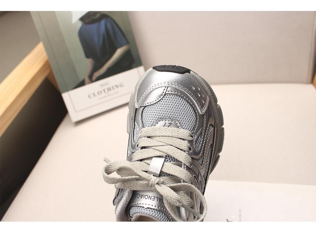2026 Spring Kids Street Style Mesh Sneakers - Breathable Unisex Shoes for Boys and Girls