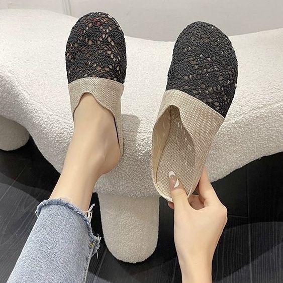 Internet celebrity slippers women wear 2025 summer new mesh breathable lazy shoes versatile flat-bottomed bag head half drag single shoes