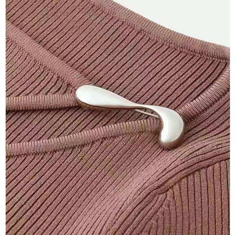 European and American Fashion Wavy Pattern Irregular Brooch High-End Simple Versatile Coat Niche Metal Pin Clothing Accessories