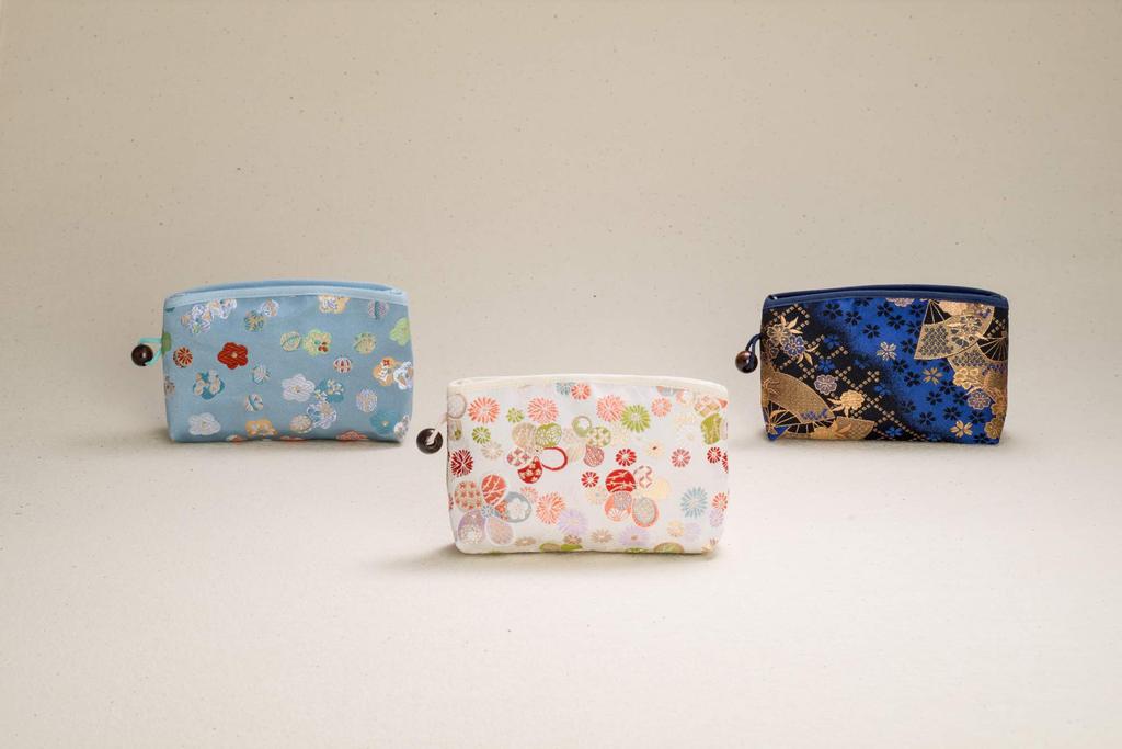 Kyoto Geibido Nishijin Brocade Cosmetic Japanese Made in Japan Dew Pouch, Pattern, (Pink, Grass)