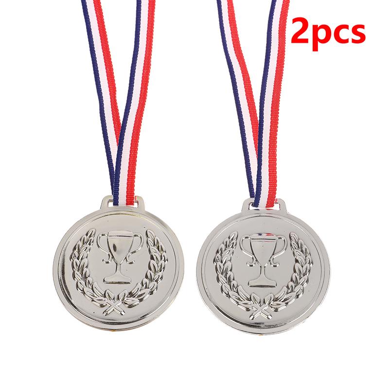 

2 шт. пластиковая золотая серебряная бронзовая наградная медаль победителя футбольного соревнования призы наградная медаль для детей подарок спортивные игрушки