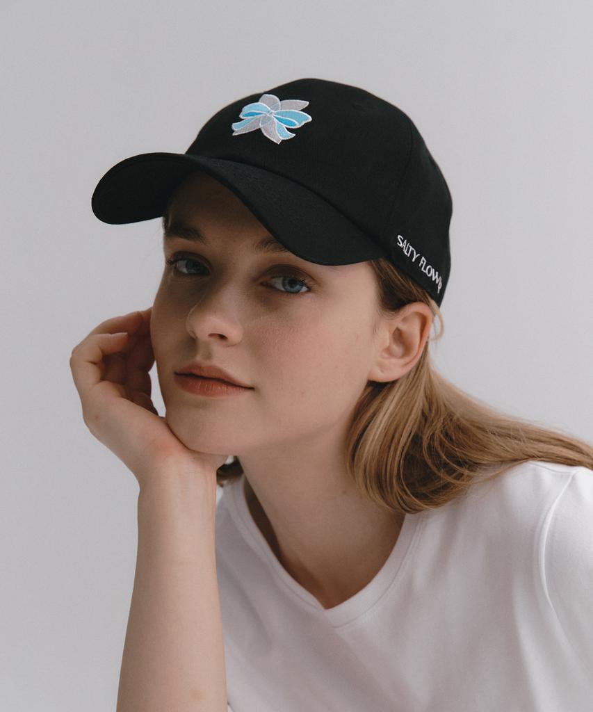 Soltipeullawo Sky Ribbon Embroidered Signature Cap Black