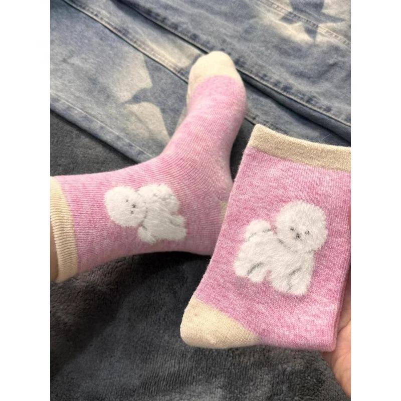 Early Autumn Plant Plush Puppy Socks for Women, Retro and Warm, School-style, Cute Mid-calf Postpartum Socks