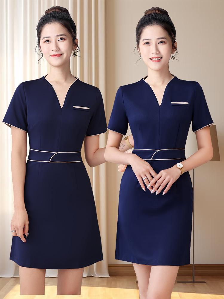 Plus Size Beauty Salon Technician Uniform - Autumn/Winter Slimming Style for Women