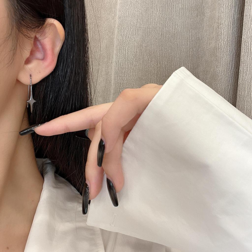 Unique Brushed Star Earrings - Light Luxury, High-End Design for Fashionable Women's Commuting