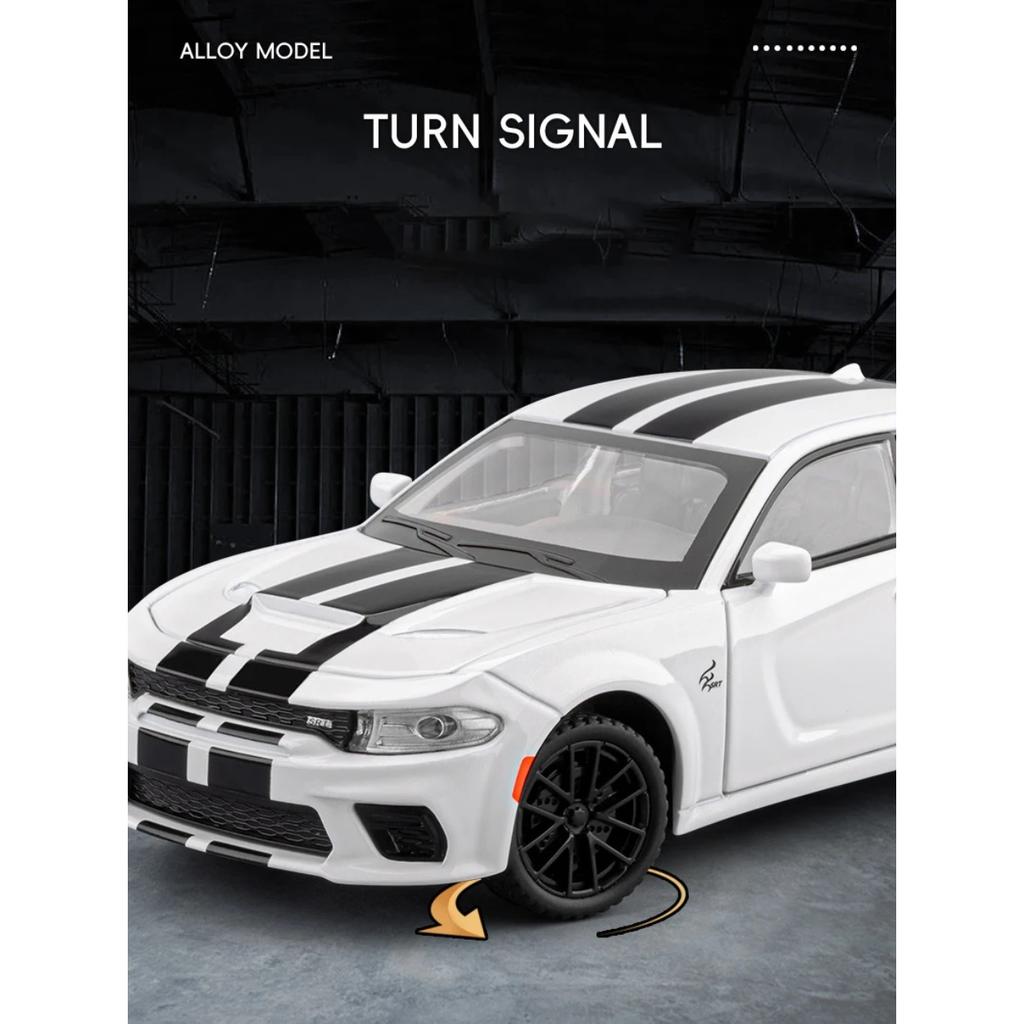 1/32 Dodge Charger SRT Hellcat Alloy Muscle Car Model Sound and Light Pull Back Children's Toy Collectibles Birthday Gift