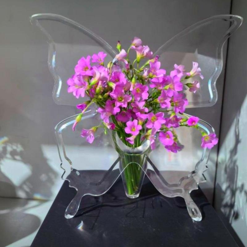 Artistic Butterfly Shape Vases Clear Acrylic Creative Art Desktop Centerpieces Tabletop Decoration for Home