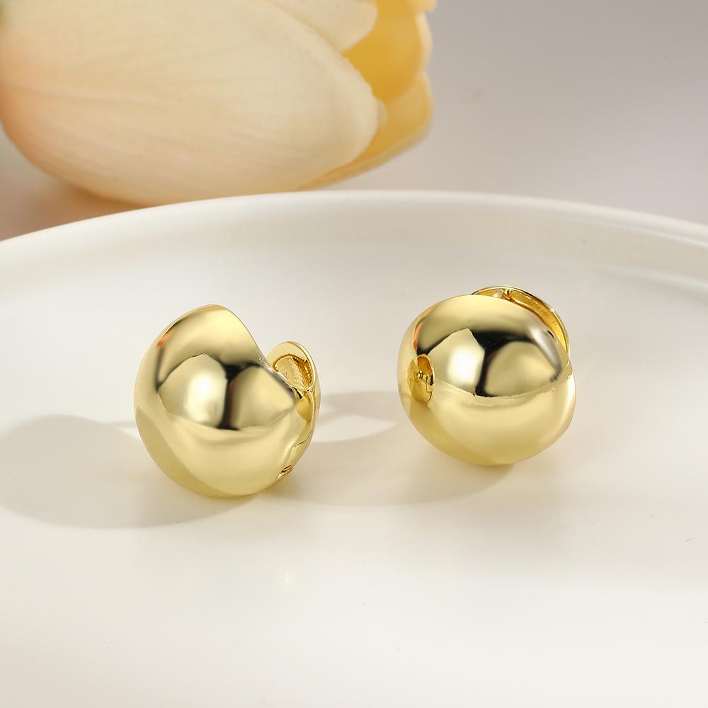 Elegante Geometrische Polierte Creolen - Minimalistisches & Vielseitiges Design für Frauen