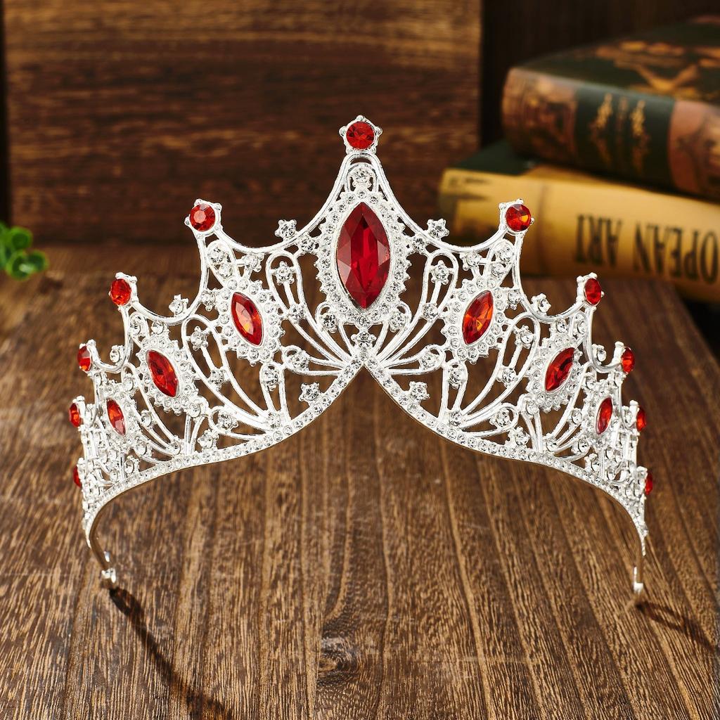 The Bride's Crown Headwear A Luxurious and Grand Baroque Alloy Crown Is A Party Princess Dress Accessory