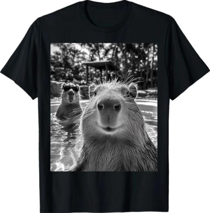 Cool Capybara Selfie T-Shirt L