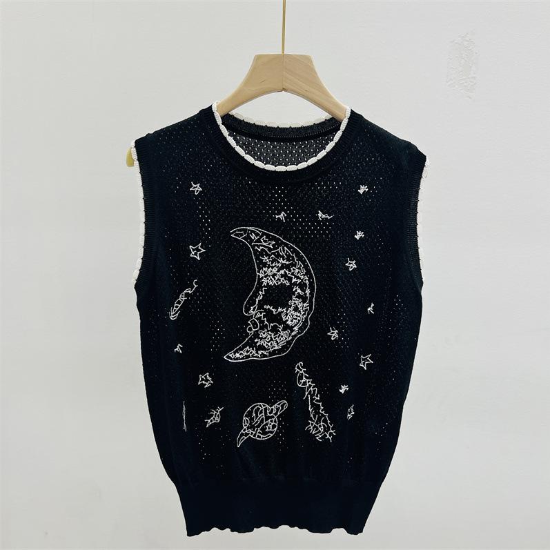 Summer Fashion Hollow Out Sweater Vest Sleeveless Moon Embroidery Knitted Top Women O-Neck Slim Black White Vest B-059