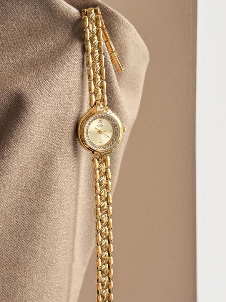 Luxury Fashion Women's Watches with Diamond-Studded Small Dial, Stainless Steel Bracelet, Quartz Movement - Perfect Gift