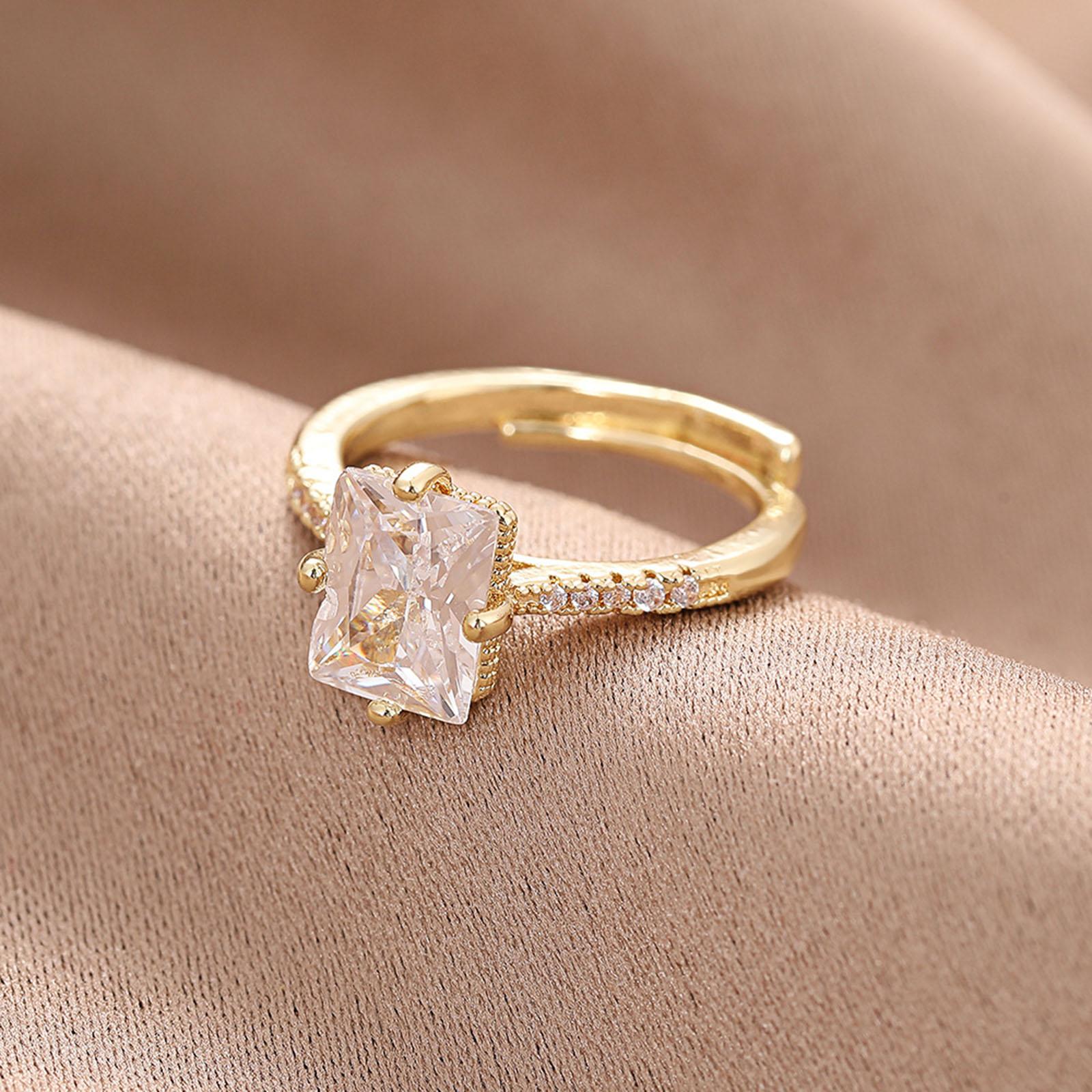 

Fashion Engagement Ring Princess Cut Diamond Band Jewellery Ultra-Sparkling Zirconia Open-Back Ring One Size