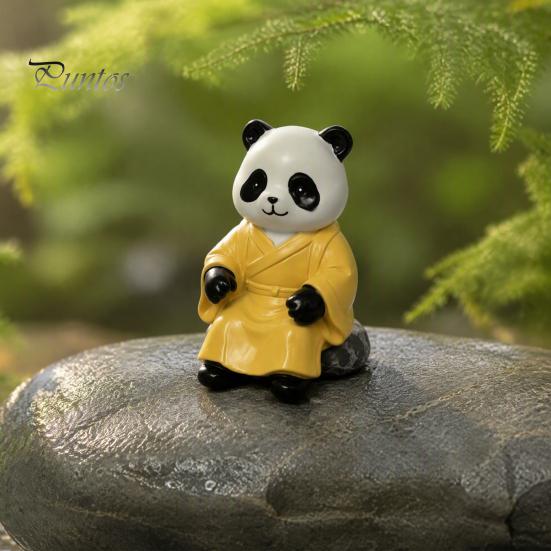 Small Zen Tabletop Figurine Panda Playing Go Chess Figurine, Resin Robe Leisurely Mood Office Ornament Ornament, Cute Statue for Tea Room Study Decor