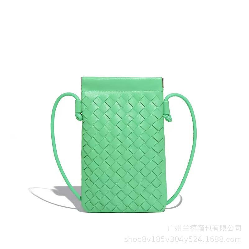 Handmade Mobile Phone Retro Shoulder Bag Fashion Casual Wind Oblique Span Women'S Bag Bag