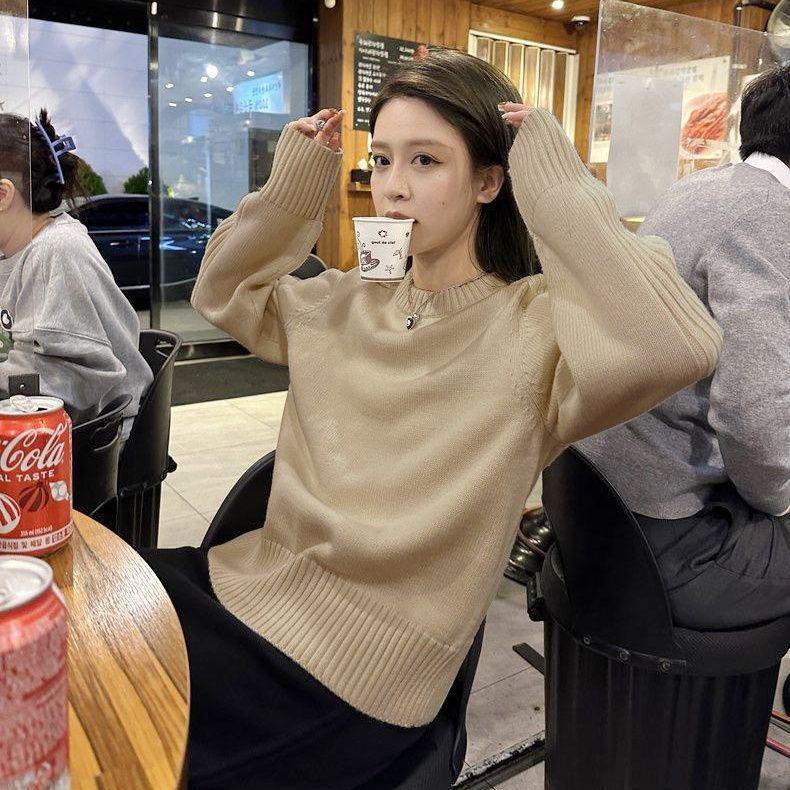 2024 Autumn/Winter Women's Korean Style Ribbed Knit Pullover Sweater - Round Neck, Loose Fit, Versatile Outerwear.