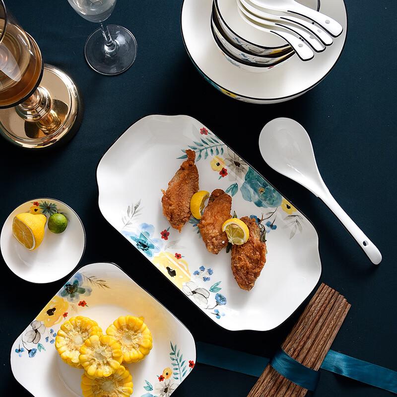 Shunju Flowery Era 16-Piece Celadon Dinnerware Set