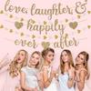 Vorgespanntes Love Laughter & Happily Ever After Banner für Hochzeitsfeier Dekorationen, Gold Glitzer Banner Schild mit 13FT Herz Streamer Girlande für