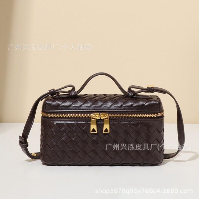 Woven Crossbody Bag Women Small PU Shoulder Daily Use Minimalist Style