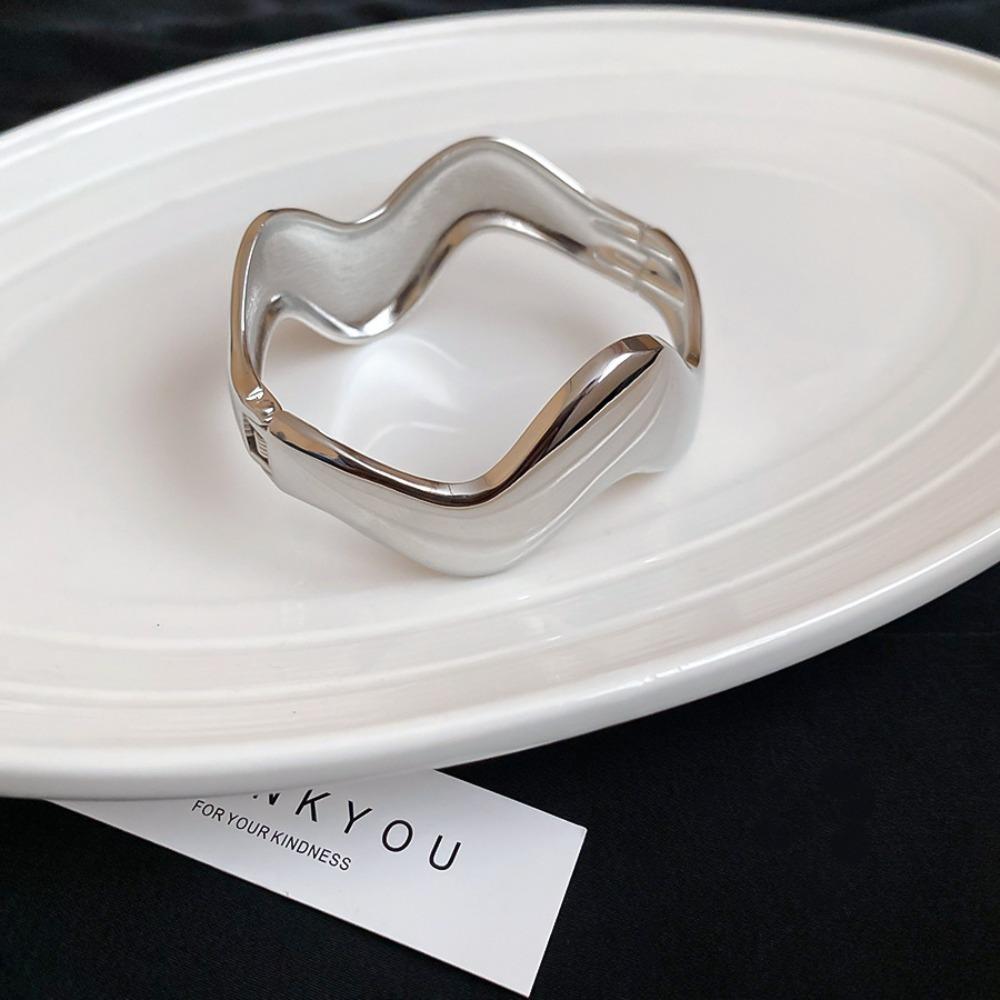 Gold Silver Color Zinc Zinc Alloy Cuff Bangles Europe American Style Exaggerated Bracelet  Gift