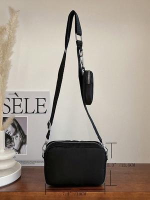 Borsa quadrata piccola in nylon alla moda e minimalista, completa di una piccola borsa, borsa a tracolla diagonale leggera adatta all'uso quotidiano