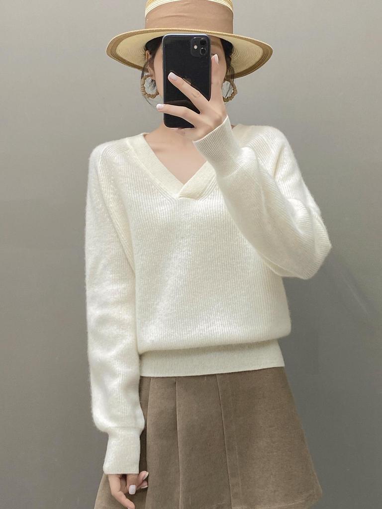 2025 Women's Autumn/Winter V-Neck Cashmere Sweater - Solid Color, Casual Loose Knit Top, Versatile Base Layer or Outerwear