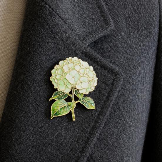 Durable Brooch Pin Pin Enamel Hydrangea Shape Lapel Polished Edges Backpack Smooth Round
