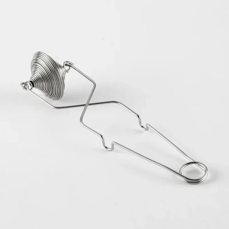 

Stainless steel spring duster linear flour clamp manual icing sugar sieve baking tool