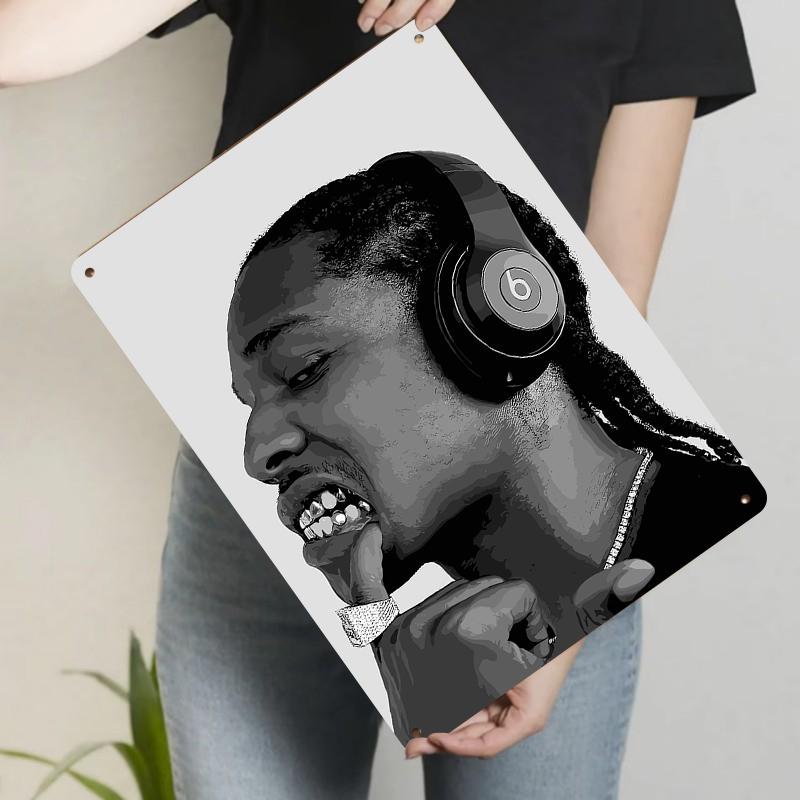 

Custom Metal Wall Art Headphone Music Lover Portrait Decorative Painting for Home Decor 20x30cm（7.8x11.8inch）
