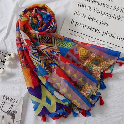 Bunter geometrischer Baumwoll-Leinen-Schal: Strandtuch im Retro-Ethno-Stil