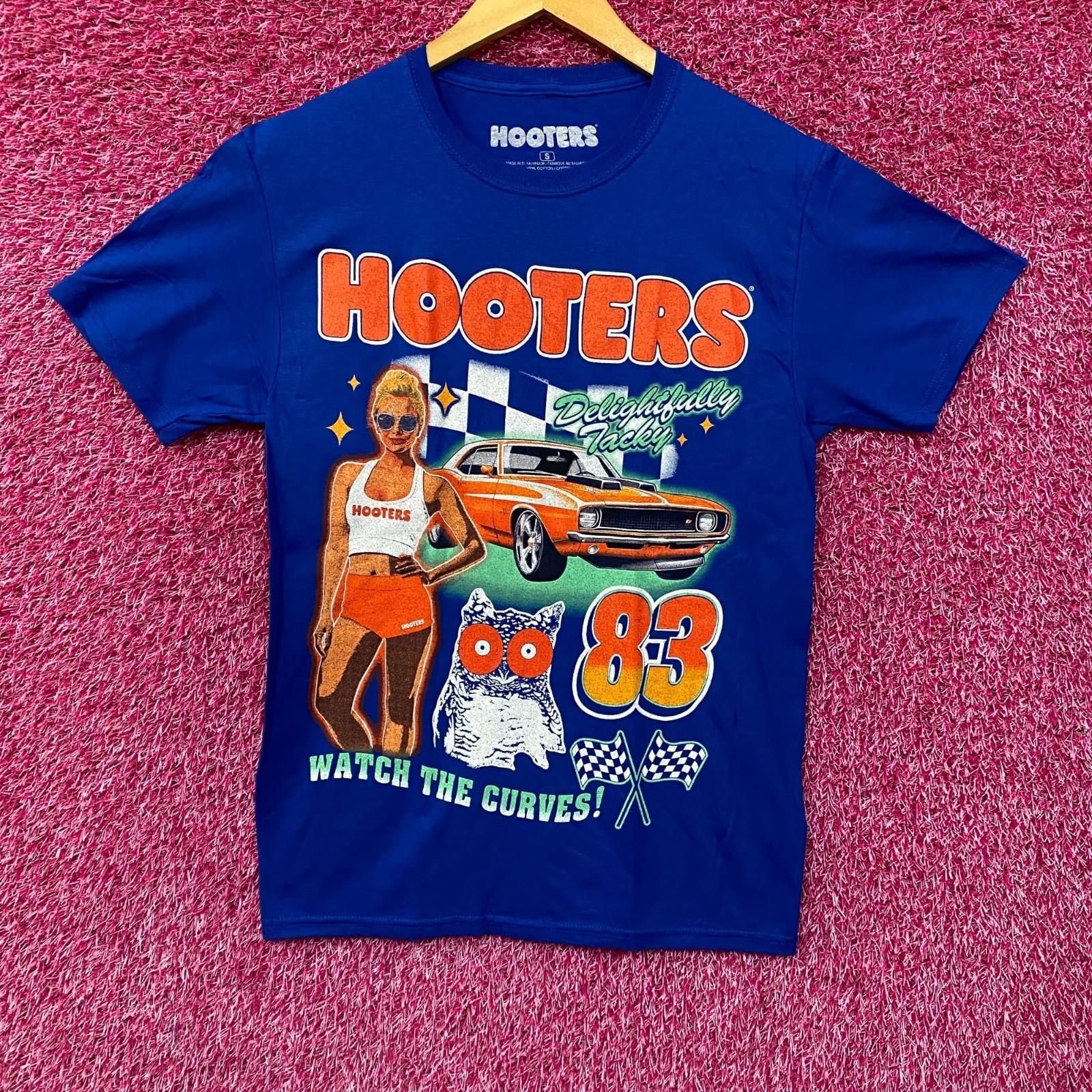 Hooters Delightfully Tacky Racing 83 Watch The Curves T-shirt Small S