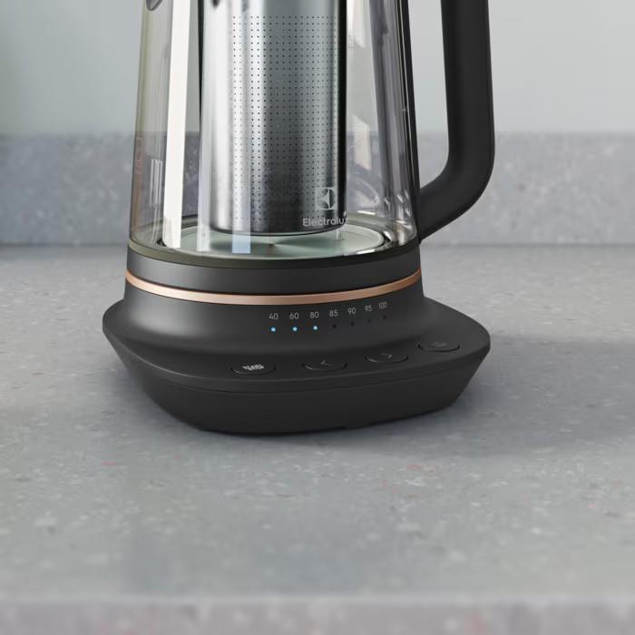 Cordless kettle Explore 7 E7GK1-8BP
