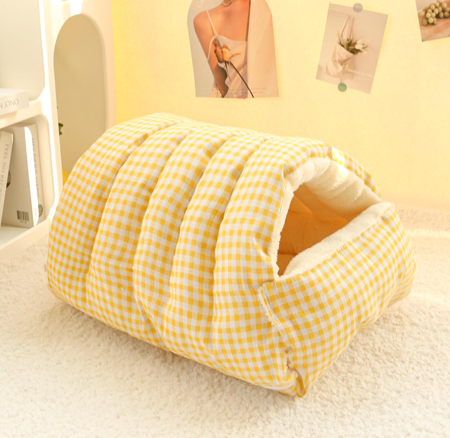 

Cozy Half-Closed Pet Bed - Thickened, Washable, All-Season Comfort for Cats and Dogs Small 48*30*20cm (for pets up to 8 pounds)