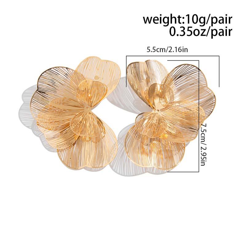 Vintage Gold Color Petal Flower Stud Earrings for Women Trendy Classic Metal Multi Layer Floral Piercing Earrings Jewelry