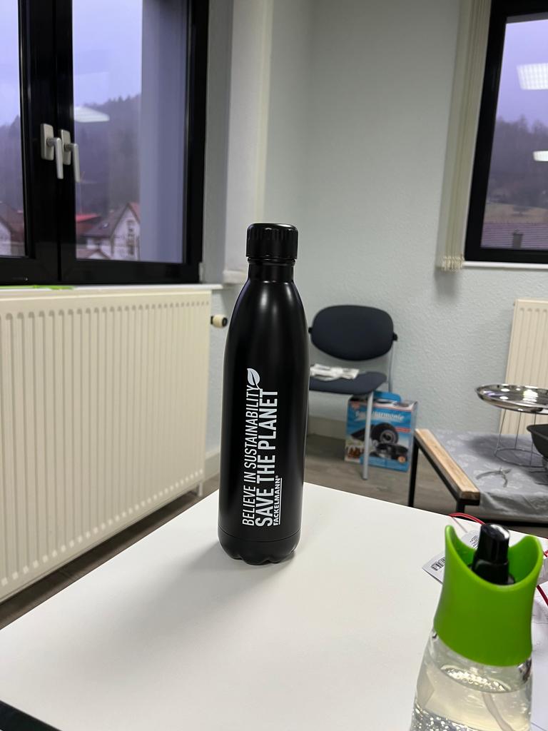 Termoska 750 ml náhodná barva Fackelmann Move ref. 45990