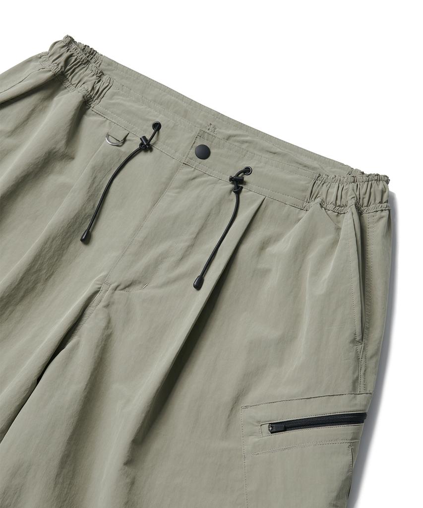 Lamolaeng Pleated Runner Shorts Misty Gray