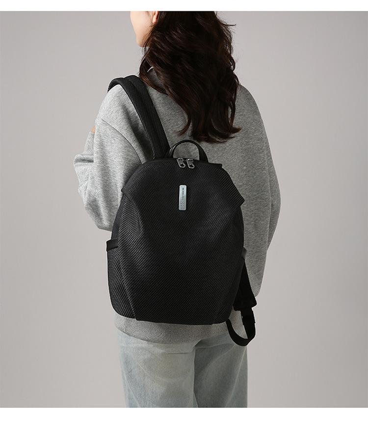 

Elegant Lightweight and Large Capacity Backpack, New Casual and Versatile Fashionable Backpack, Breathable Commuting Sports Backpack чорний
