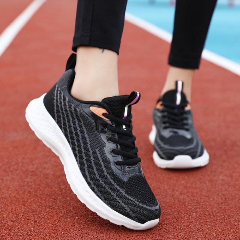 Women's Spring New Mesh Breathable Non-slip Sports Shoes