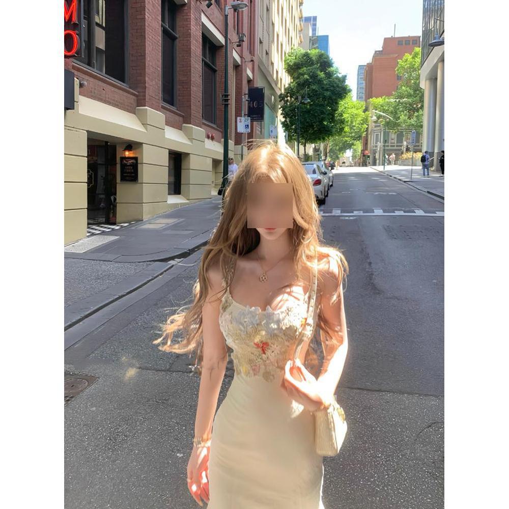 Female Summer High-end Female Chic Suspender Fishtail Dress Long Dress Girl Vacation Style Flower Embroidered Mesh Dress