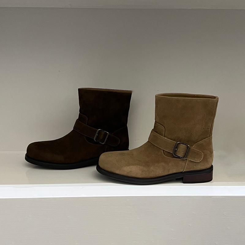 Korean Version 2025 Autumn and Winter New Wide Tube Belt Buckle Flat Bottom Short Boots Versatile Retro Medium Tube Boots Ankle Boots Short Boots Wome